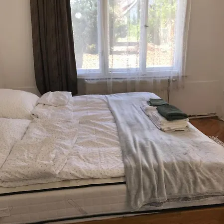 Dora Apartman شقة *