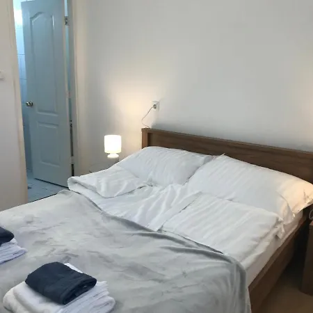 شقة Dora Apartman Bük
