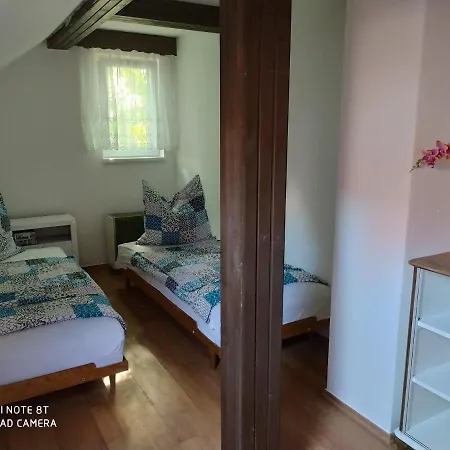 Apartment Dora *