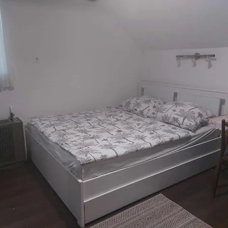 Apartment Dora